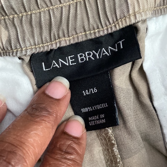 Lane Bryant pull on drawstring elastic waist camo print pants size 14/16 - Picture 2 of 7